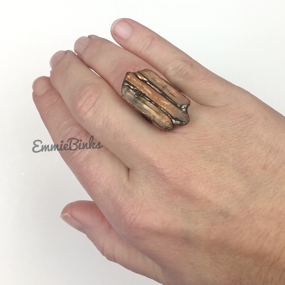 New Madagascar Quartz Vertical Tower / Crystal Point Statement Ring - Shield - Picture 4 of 15